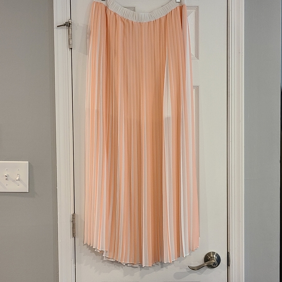 Club Monaco Peach and White Pleated Maxi Skirt New With Tags Size 10 - Picture 3 of 8